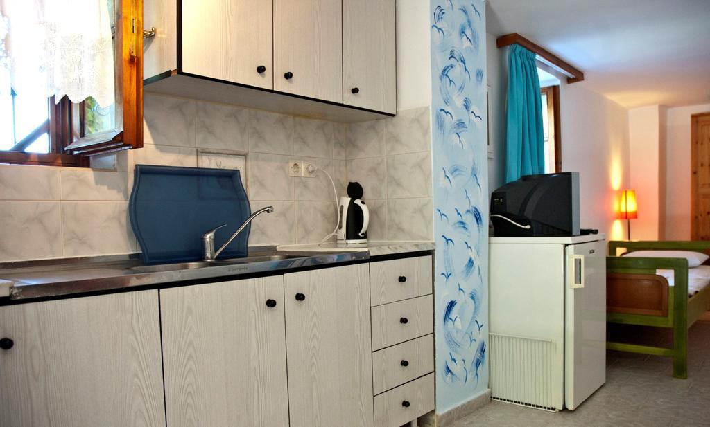 Aiolis Rooms Kamariotissa Quarto foto